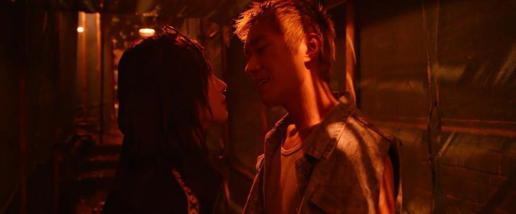 易烊千玺和李庚希所诠释的偶遇之恋