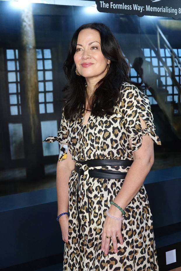 今年是传奇巨星李小龙诞生85周年。李小龙基金会及香港文化博物馆将于11月25日起举办《李小龙诞生85周年纪念展：无形之道》，呈现这位成长于香港的一代宗师在电影、武术、哲学及艺术等领域的深厚思想与影响力。李小龙女儿出席父亲诞辰85周年纪念展。