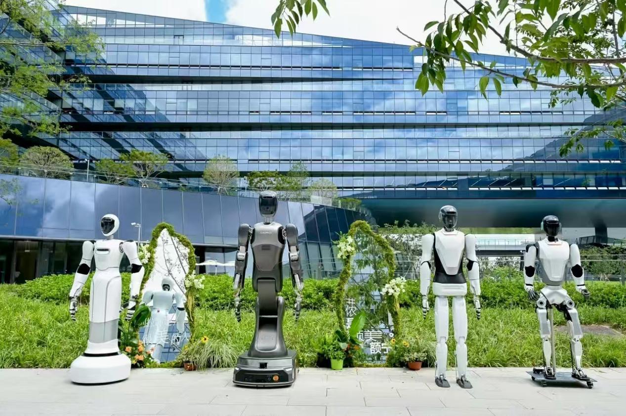 图为：美的集团入选“中国海外商标申请百强企业”。