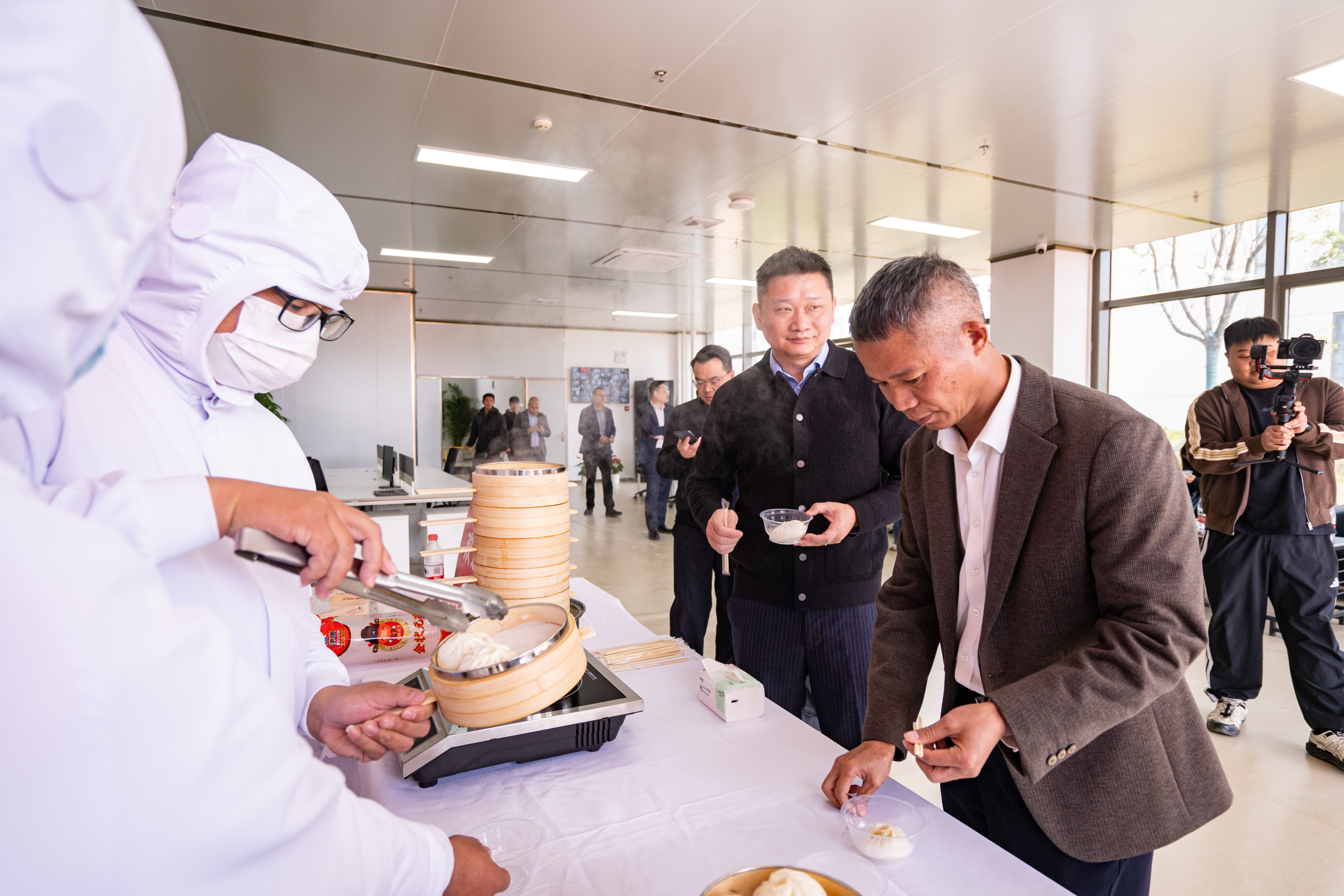 深圳桃佰园河源生产基地正式开业,日产包子150万只助力大湾区民生供应