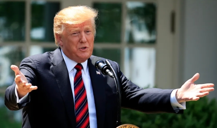 特朗普夸海口:有望凭借关税收入完全取消所得税