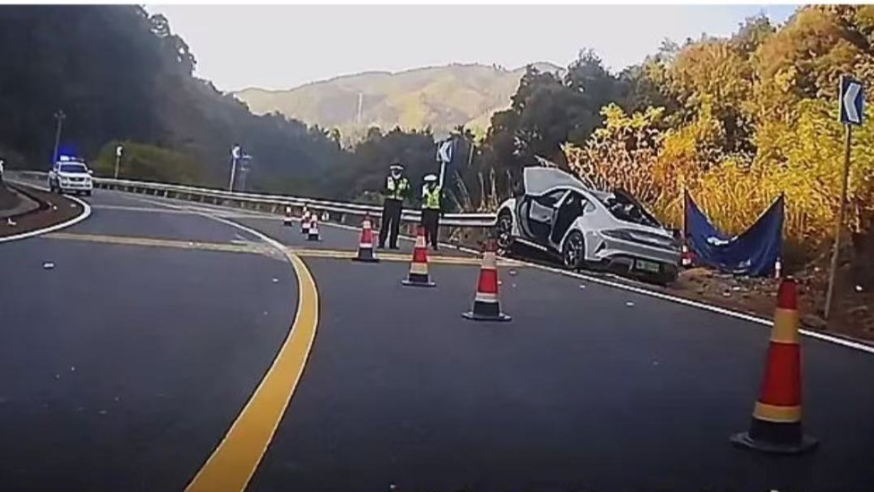 江西赣州发生交通事故，知情人士：驾车人系未成年人 车辆从租车行租赁