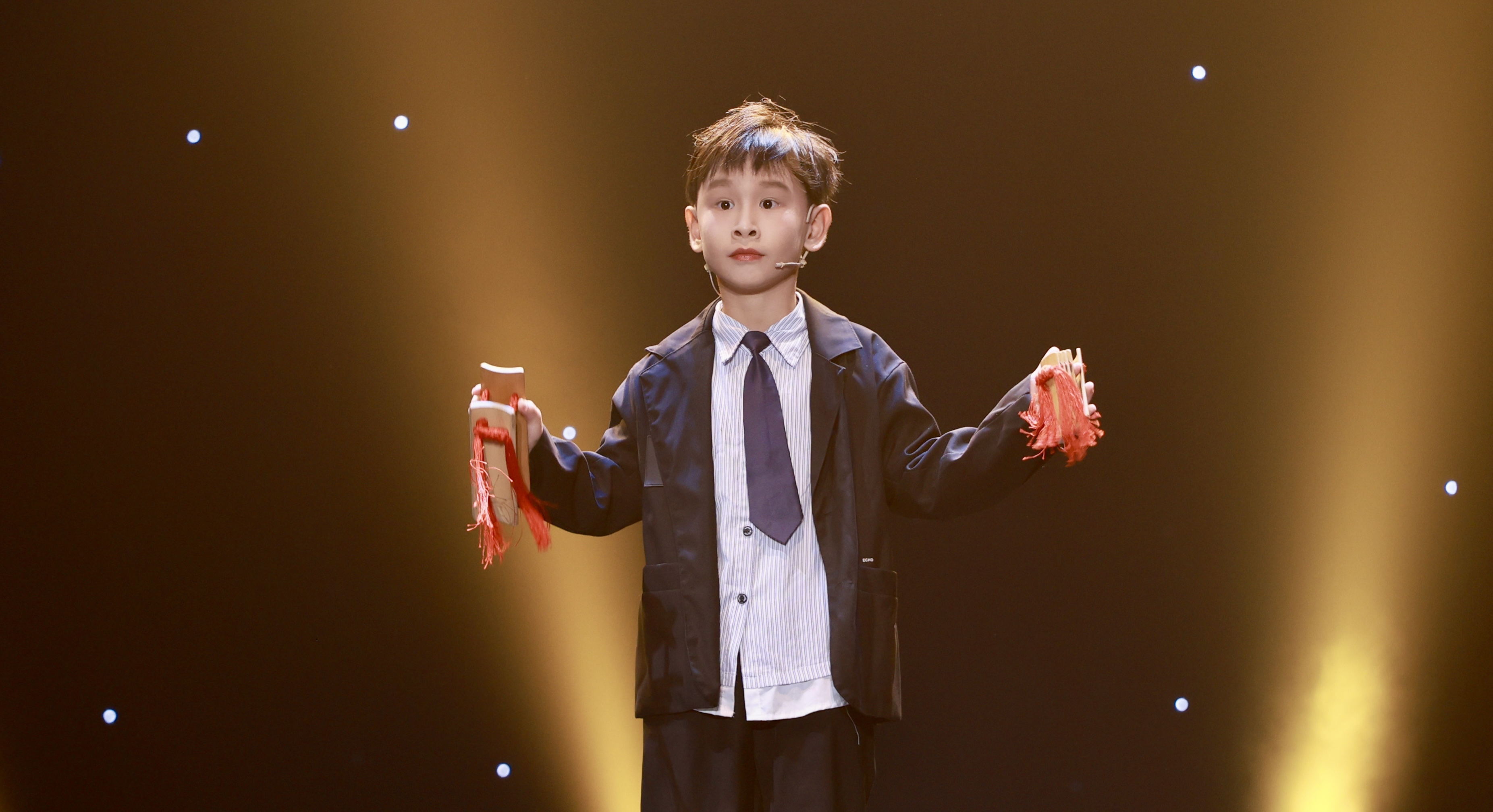 此城，来自民间的“艺”束光照亮此夜——第五届深圳优秀民间艺术表演作品展演异彩纷呈