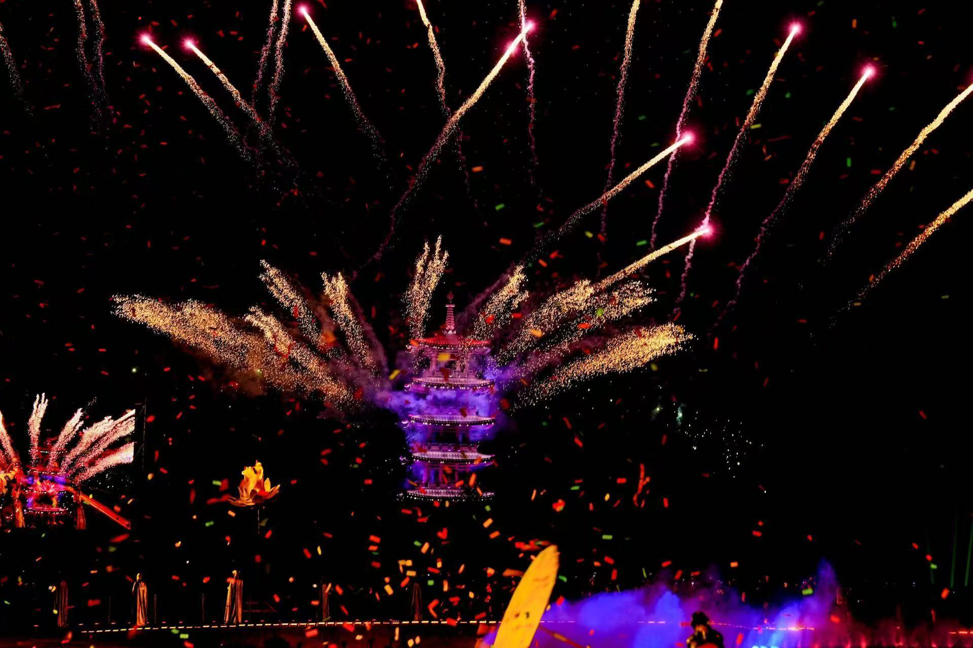 拈花湾十年：如何用“科技”改写文旅模式？