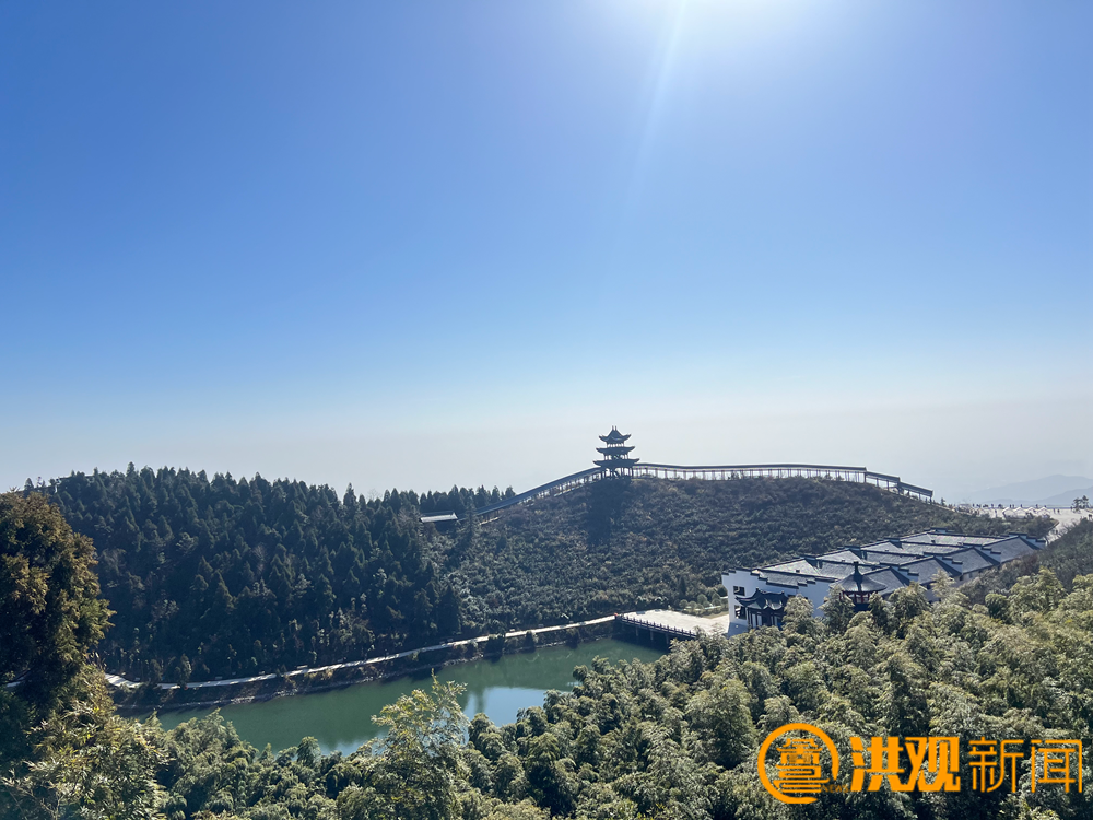 且乘索道云间瞰景!南昌梅岭云端索道迎客试乘