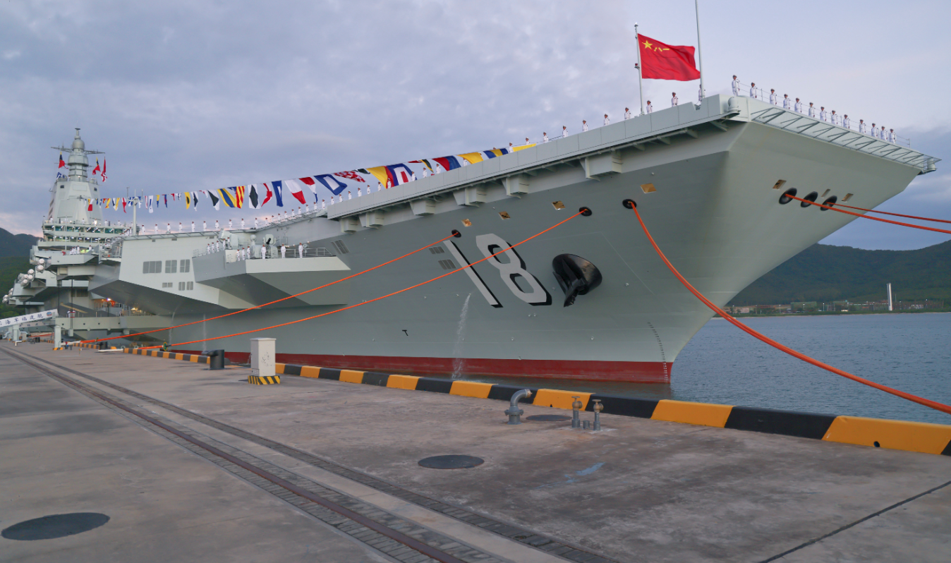 图为中国海军福建舰