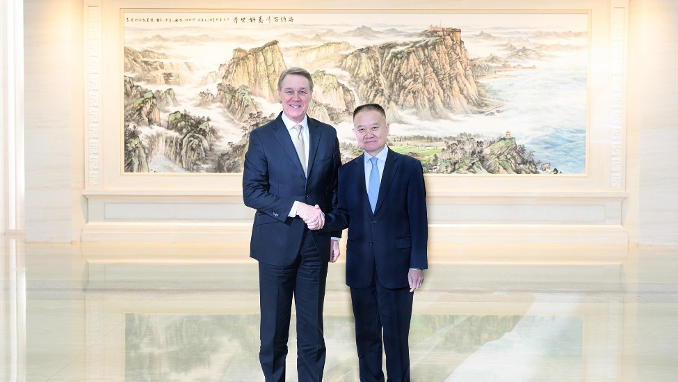 中联部部长刘海星会见美国驻华大使庞德伟_凤凰网