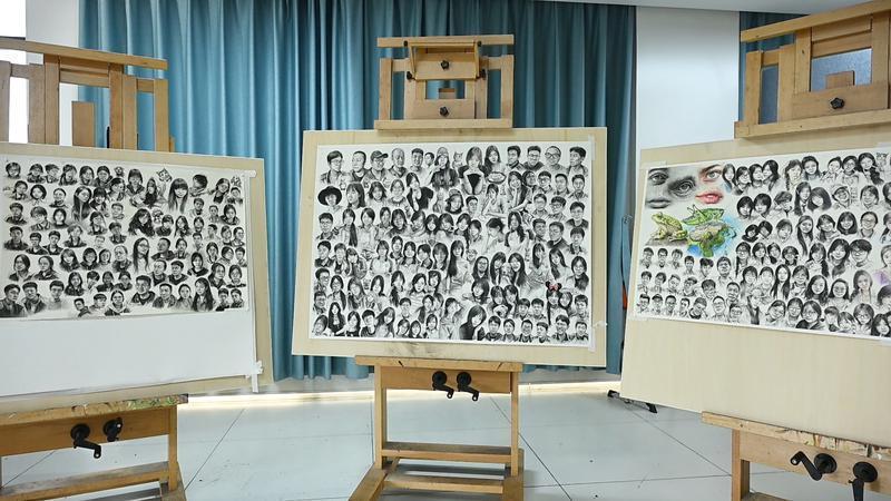 暖“心”闻:西安教师3年画200多张学生肖像