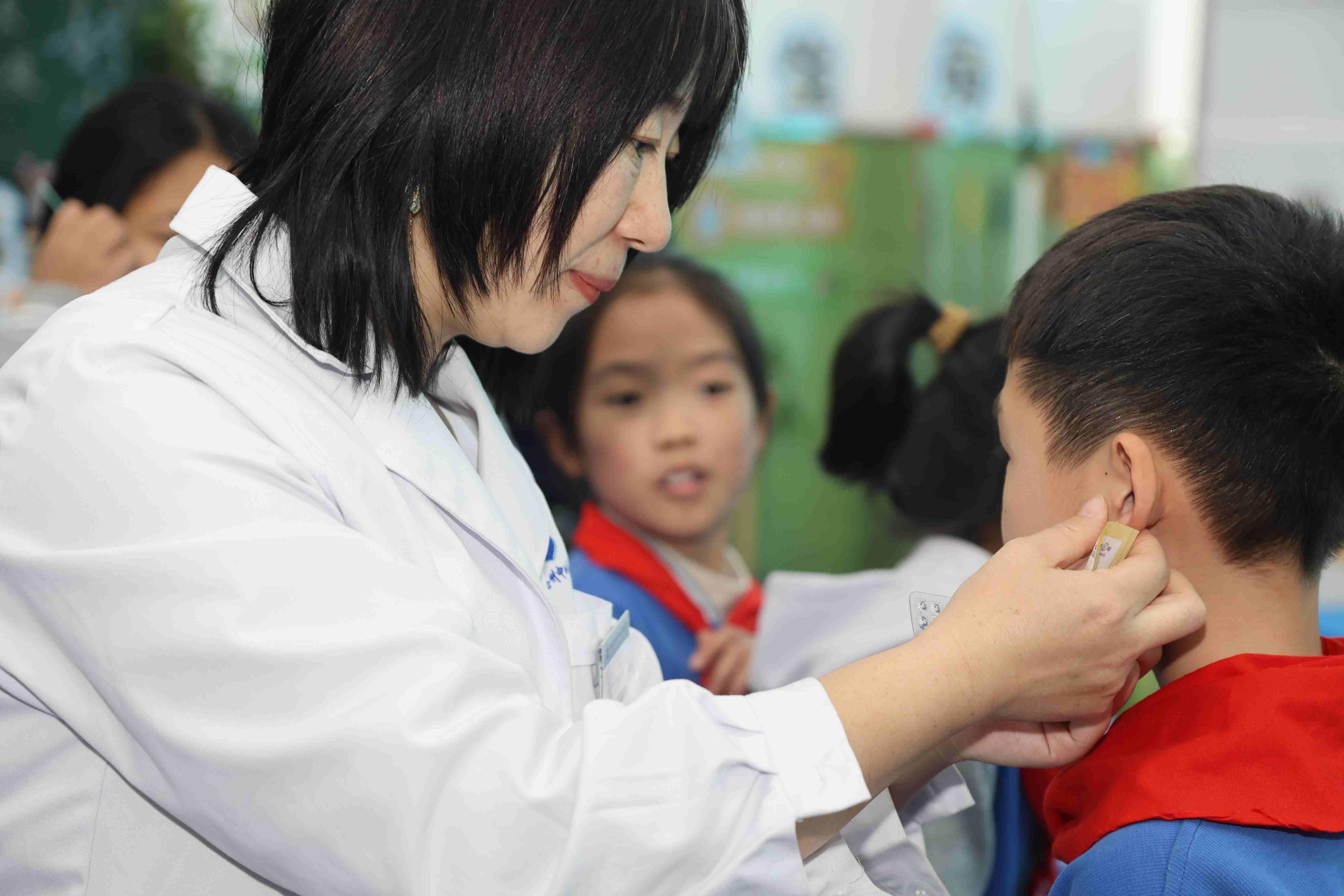 河北沧州：中医药文化进校园，为孩子们开启中医“神秘之门”