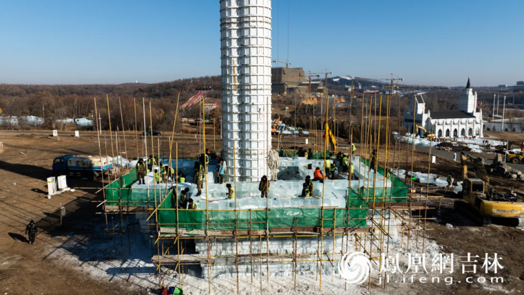 长春冰雪新天地正式取冰开建