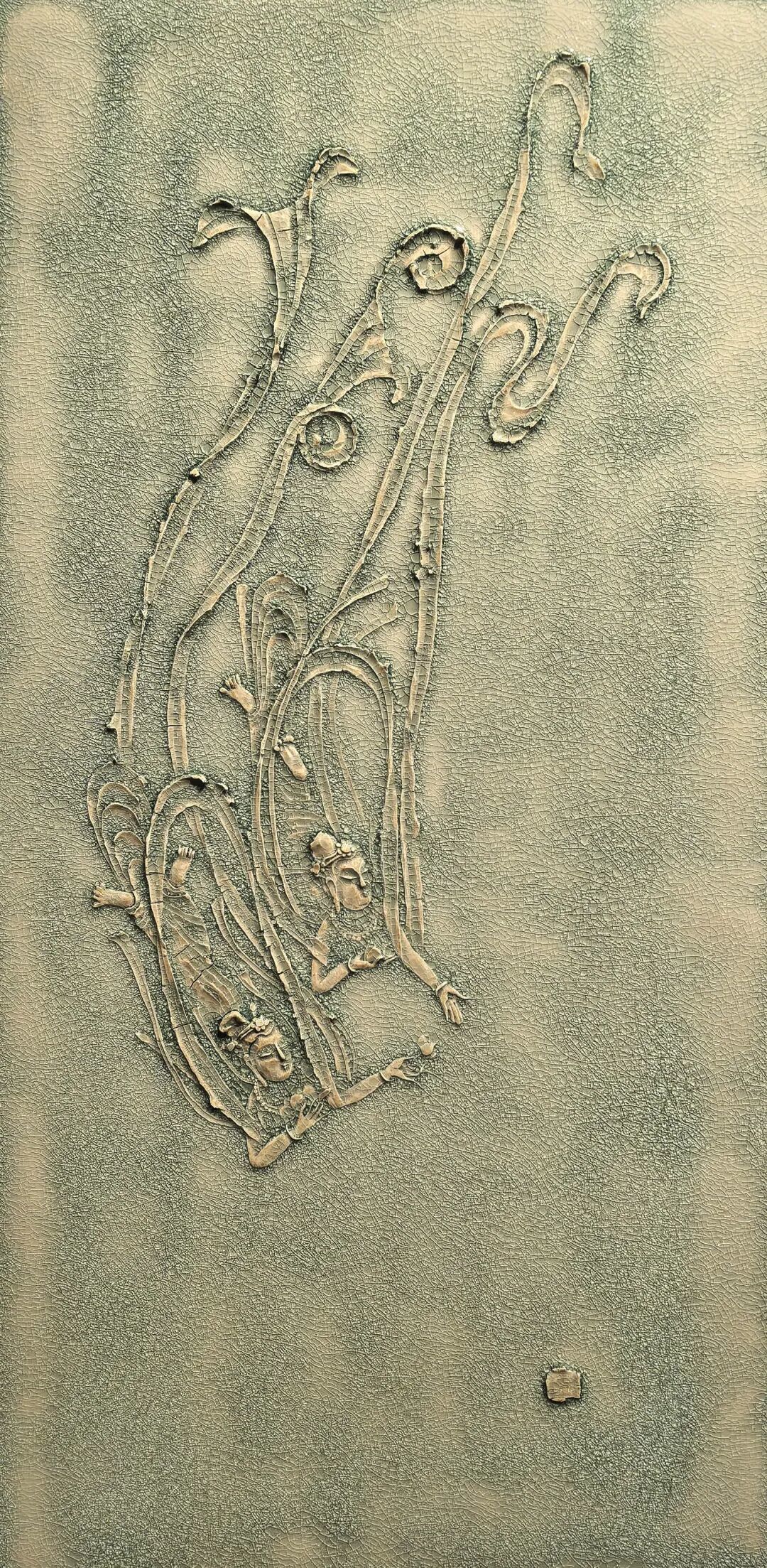 玻璃、冰裂纹釉、写意浮雕《璃光》覃福勇作