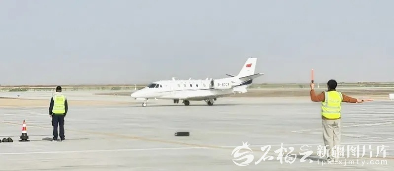 1021գ̨ͶУС½ι˾ͼ