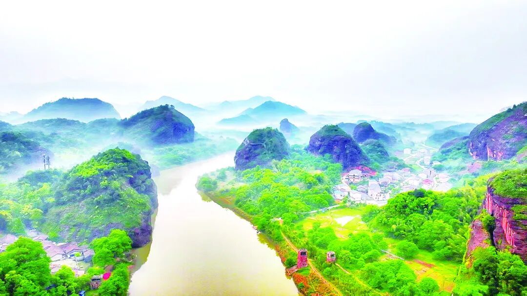 江西鹰潭龙虎山 滑晓晖 摄