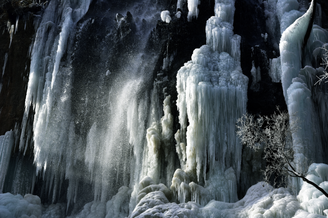 （官鹅沟冰瀑）