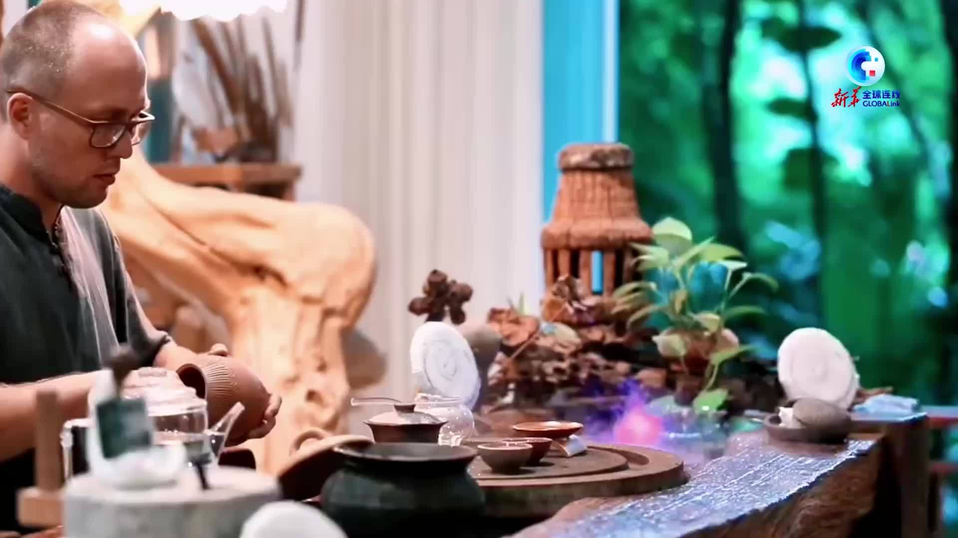 全球连线丨俄罗斯人安东：因一杯普洱茶爱上中国