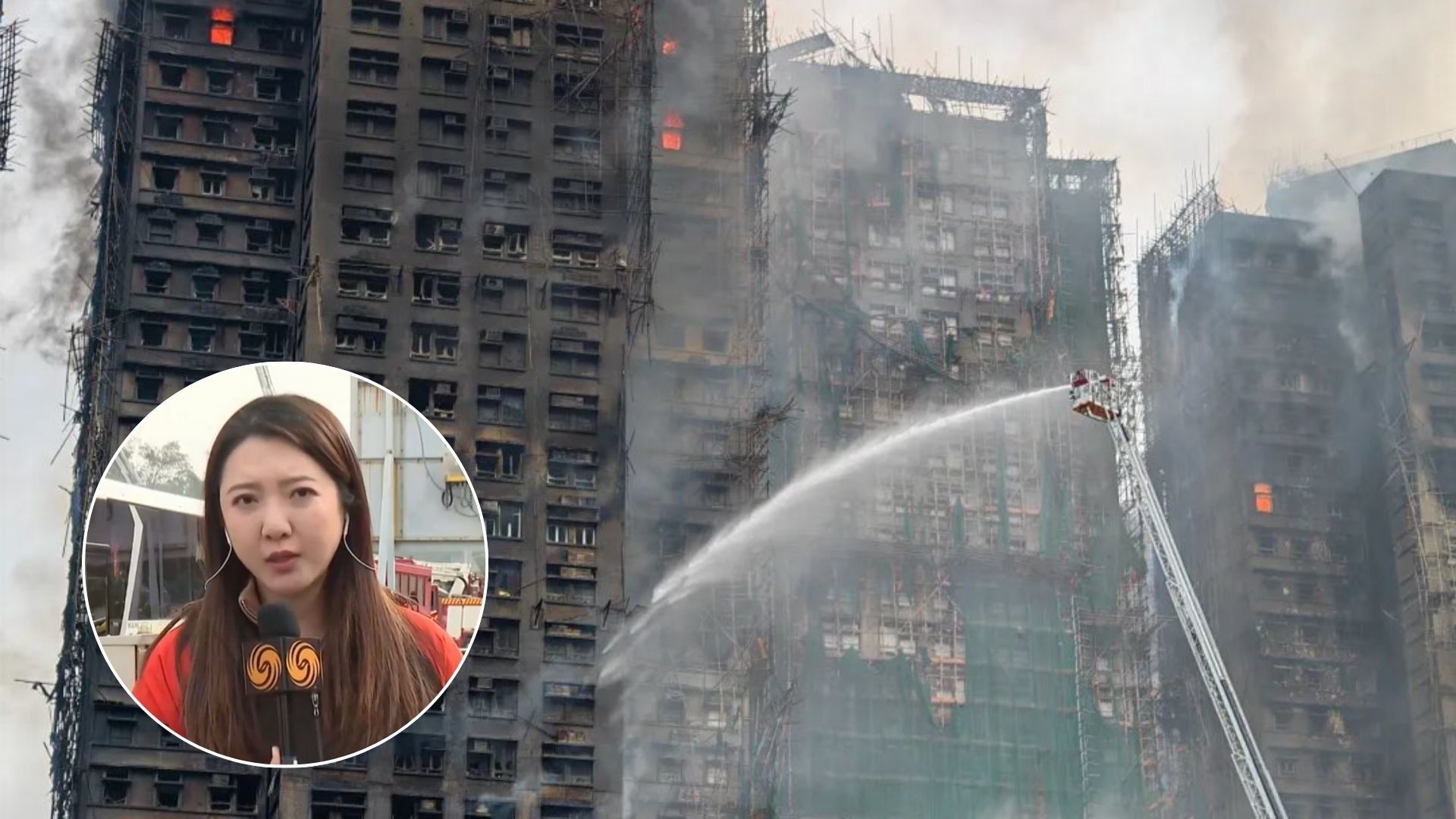 直击大埔宏福苑现场｜火情基本受控！香港消防员由低层向上搜寻 逾50名受灾人士获救