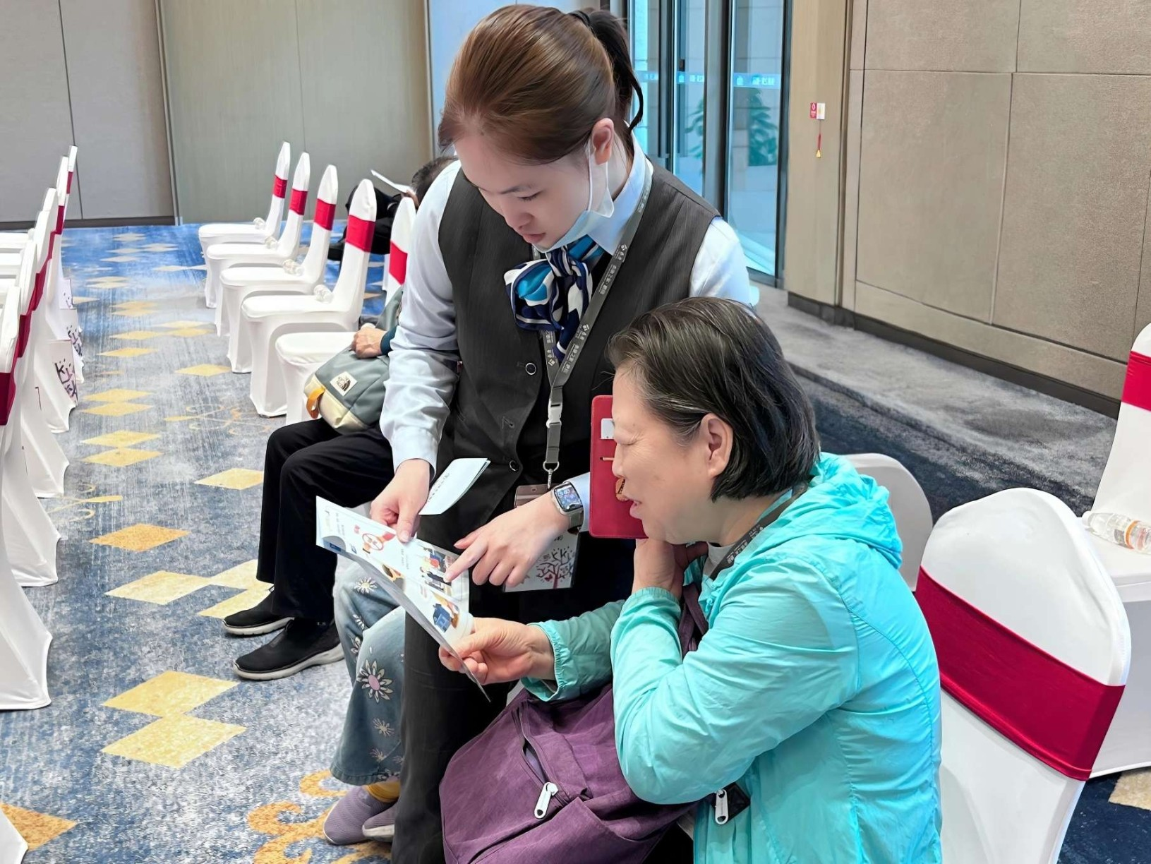 农行深圳坪山支行:“青骑兵”守护银发群体“钱袋子”