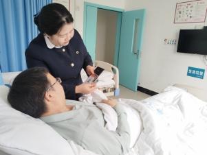 图:为住院客户提供便捷的理赔管家服务