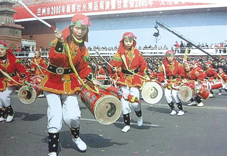 女子太平鼓队