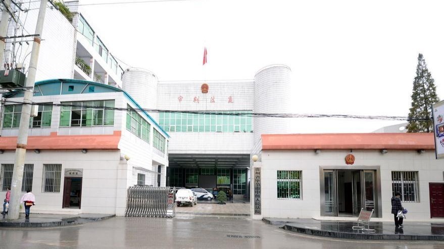 农贸店老板被控杀妻:“他杀勒死”还是“意外缢死”成庭审争议点_凤凰网