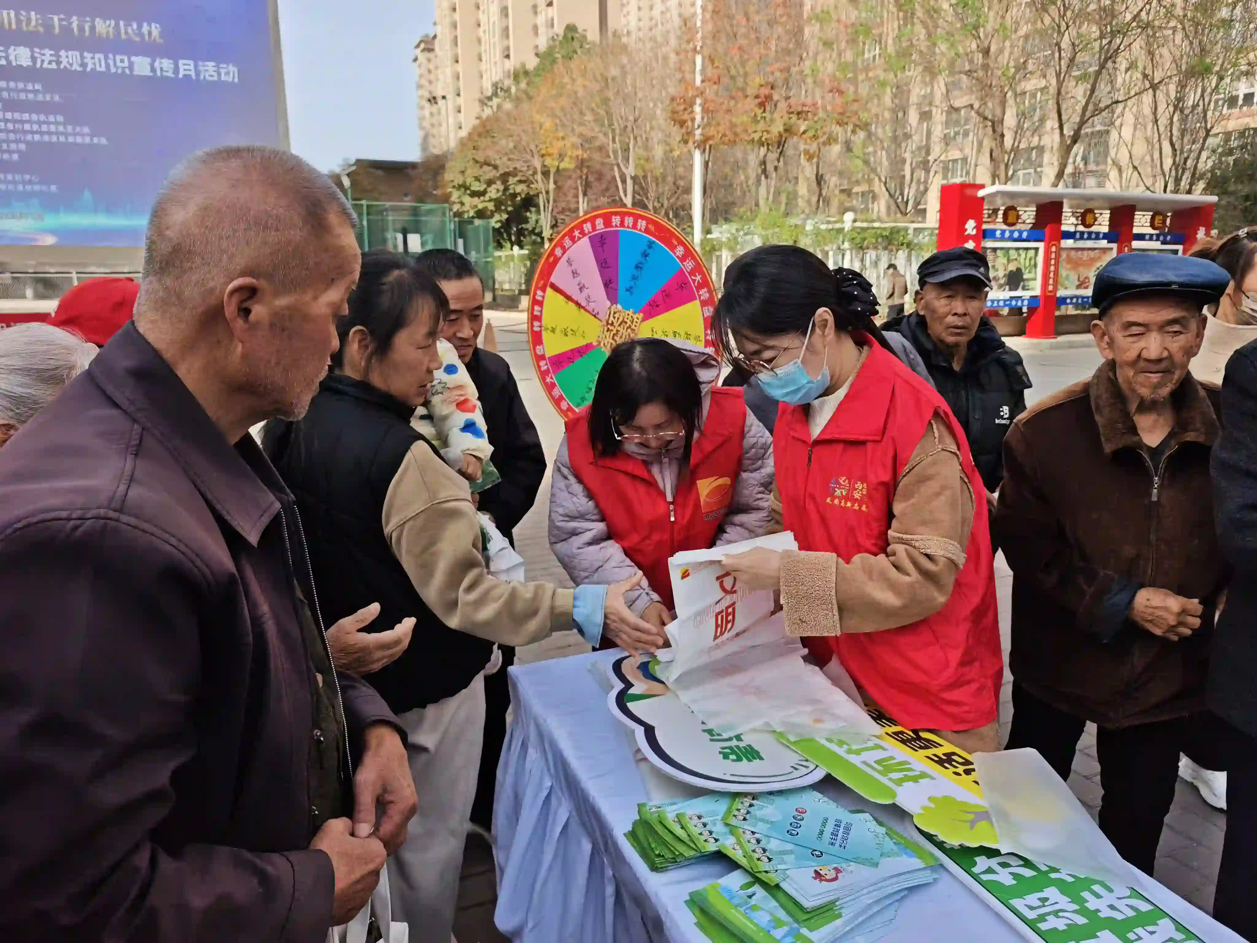 高新因你而美 分類你我同行:西安高新區2025年垃圾分類教學推廣服務系列活動走進尚錦社區