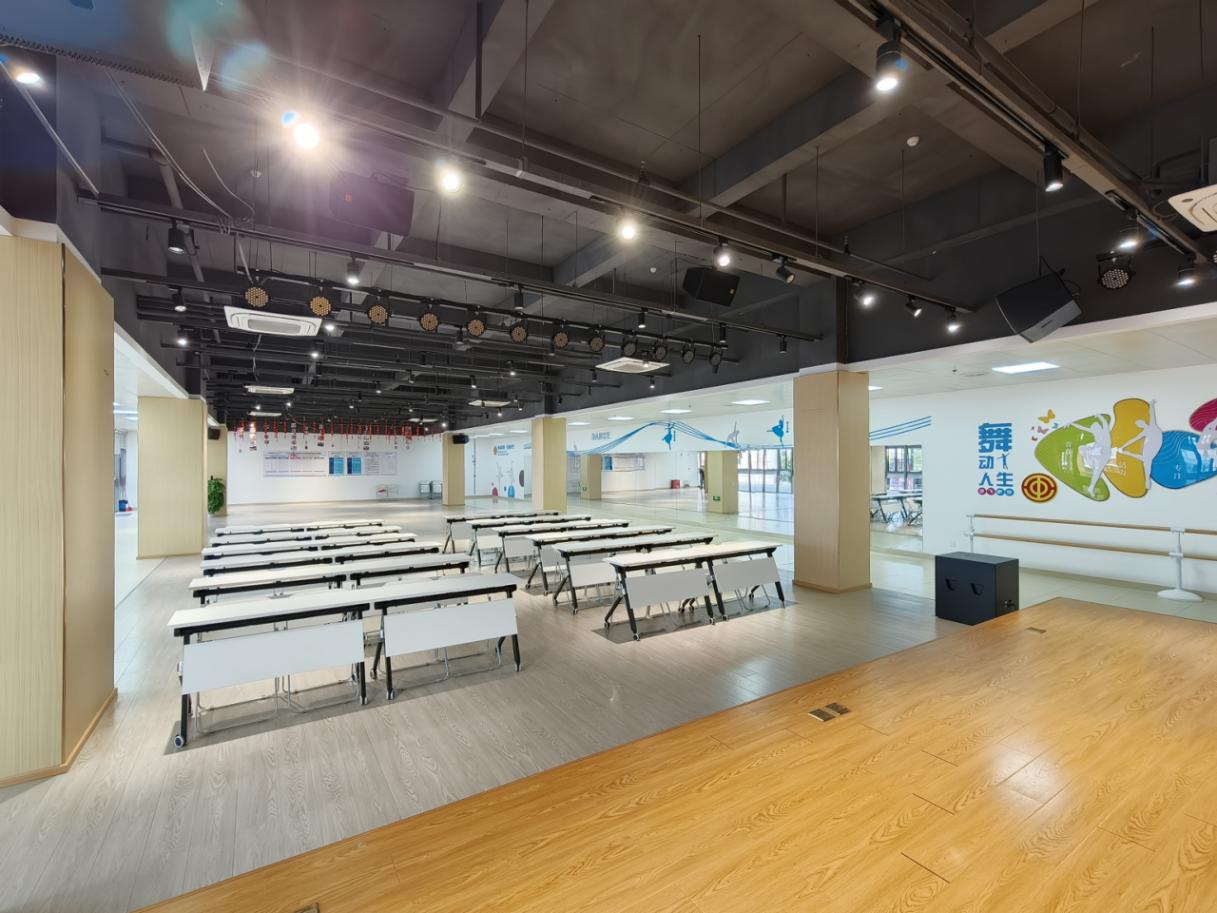 六约南社区党群服务中心全新开放 打造便民服务“新地标”