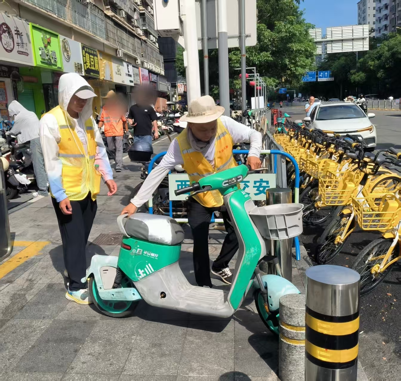 凰家观察 | 西乡文明治理答卷:执法温度为城市烟火润底色