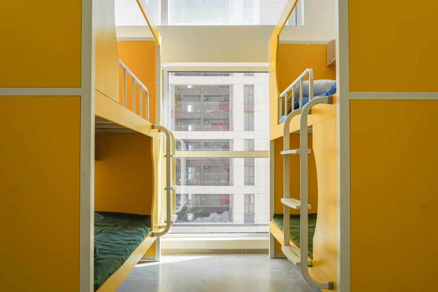 �����ں� �ھ�ʦ�ʣ�ɽ���׼�̨��רҵԺУ���ൺ��������