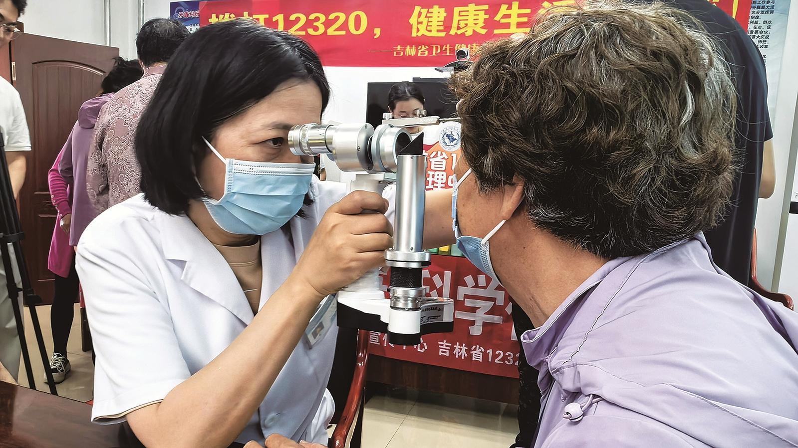 积极开展各类健康义诊活动，多方位守护居民健康。