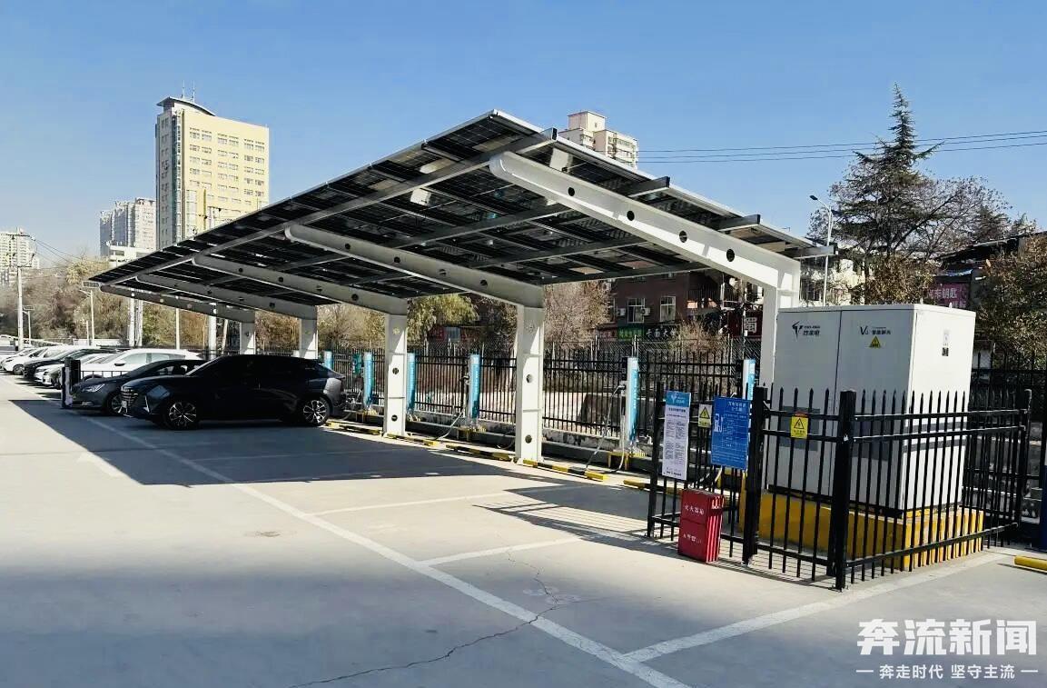 停车充电换乘地铁一站搞定 兰州人智慧出行有新选择