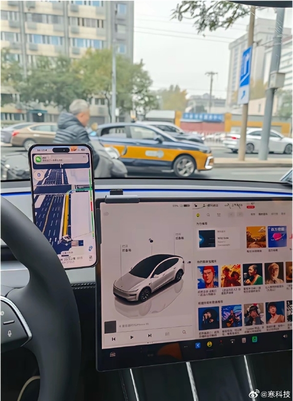 为啥很多特斯拉车主用手机导航 博主:没买9.9元/月流量包