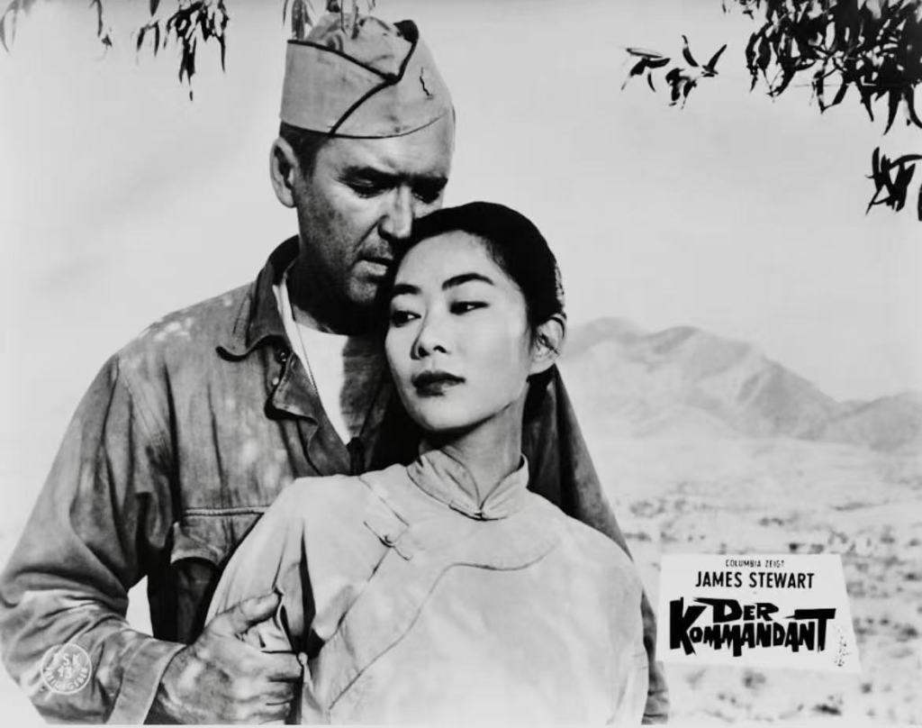 电影《山路》剧照