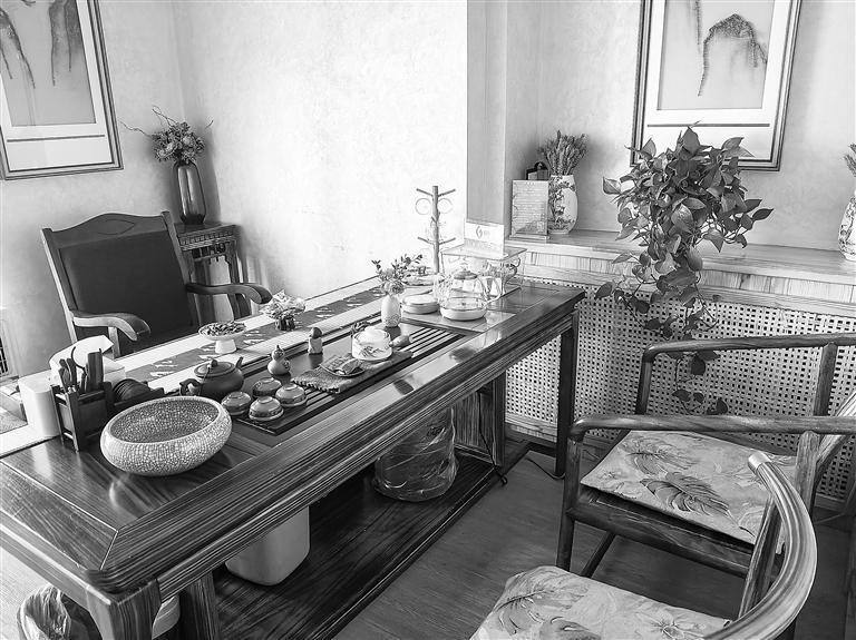 共享茶室内整齐摆放着各类茶具　本文图片除署名外均由新甘肃&middot;甘肃日报记者王君洁摄