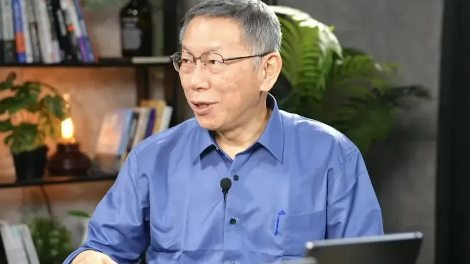 柯文哲谈对郑丽文看法:她对国民党是个冲击