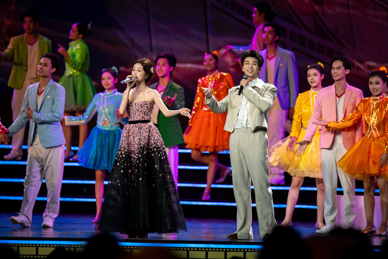 光影交织,盛宴启幕 第七届海南岛国际电影节绽放三亚