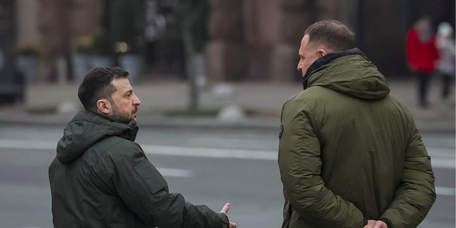 人物 |从娱乐圈爬到战时权力顶峰,他反腐风暴中黯然谢幕