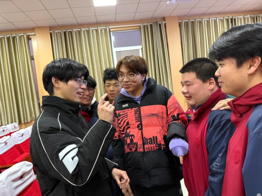 清华学子赴徐传薪火 公益讲座燃动青春理想