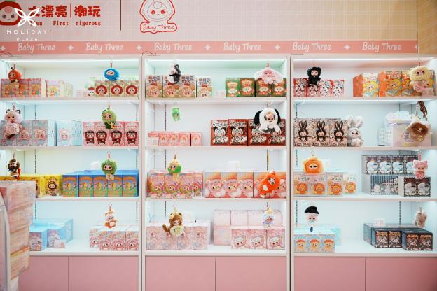 华南首展「娃三岁花间奇想」限时快闪店暨「乐土屋拓邦 The Land Studio」双活动盛大启幕