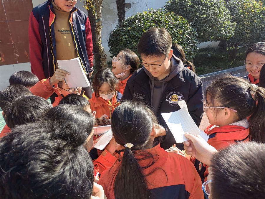 清华学子赴徐传薪火 公益讲座燃动青春理想