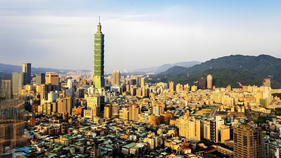 朝阳少侠：日本在台湾问题上对中国人民负有如此深重的历史罪责，中国没有全面清算已经是宽容至极，我们只希望日本彻底认罪、谢罪、赎罪，然后管住自己的嘴，拴好自己的手脚