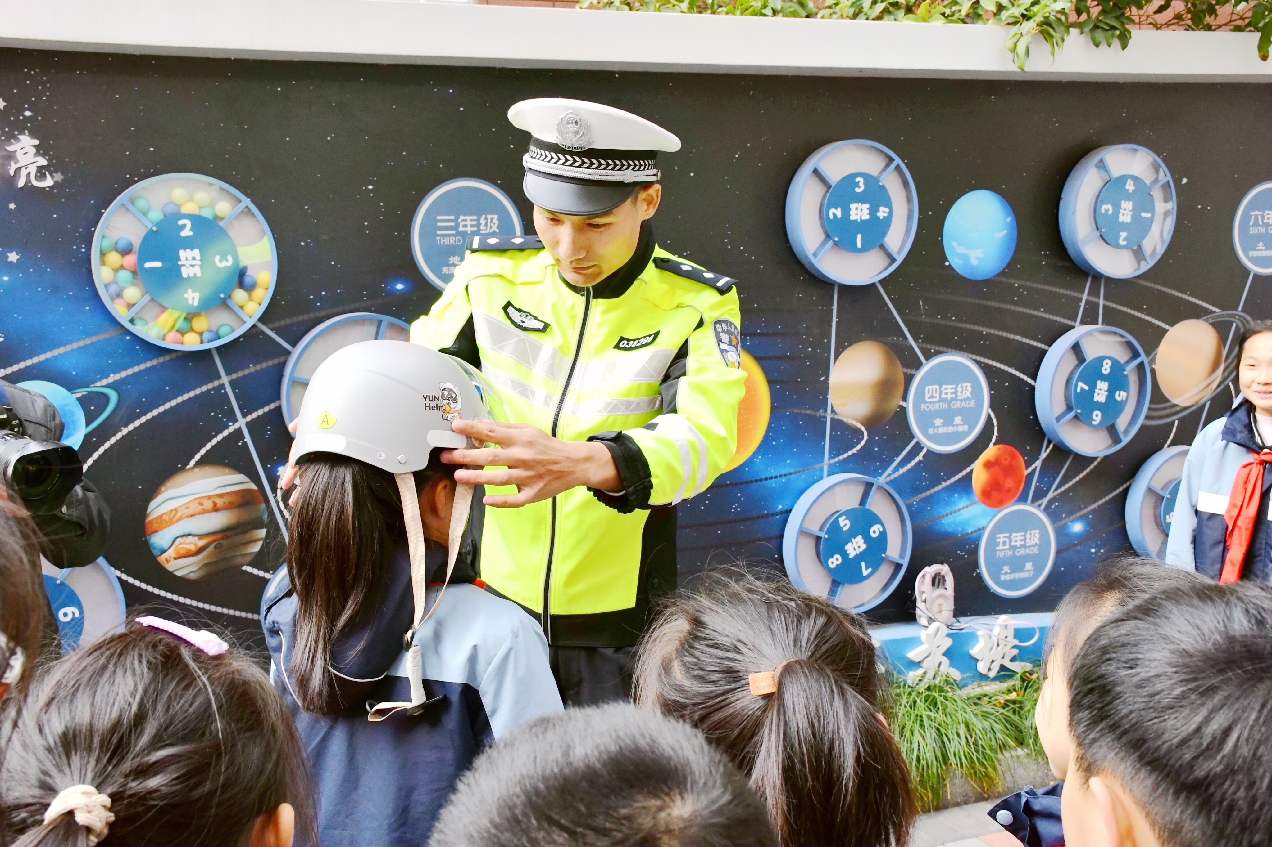 引领文明风尚！徐州各地开展“122全国交通安全日”宣传活动