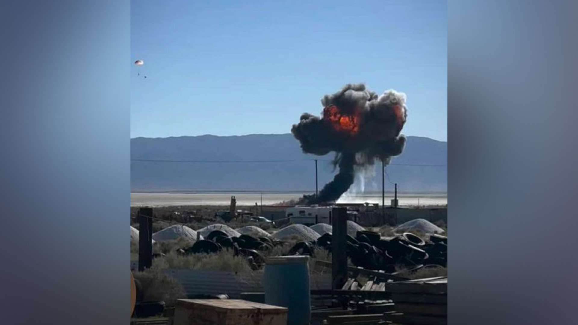 美国空军一架F-16C战机在南加州坠毁