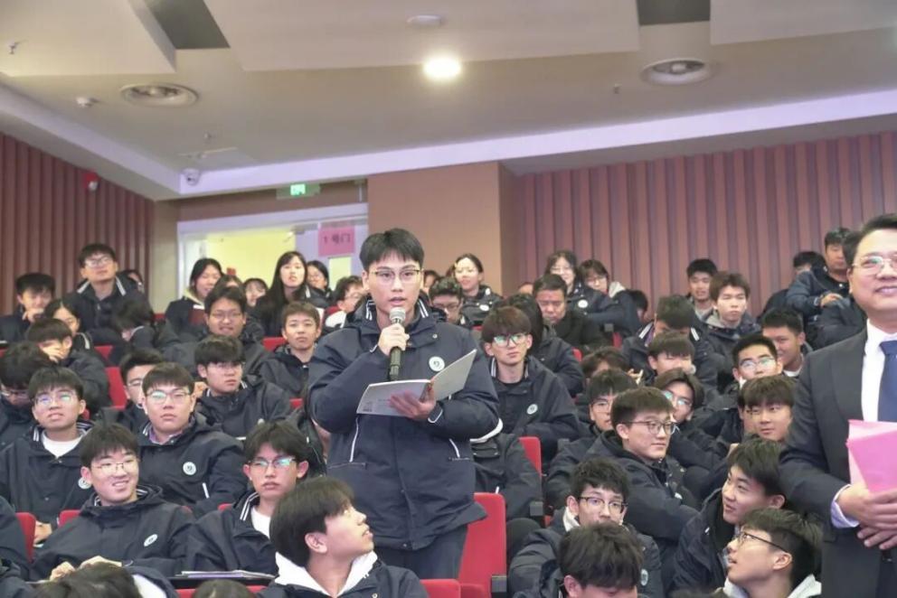 清华学子赴徐传薪火 公益讲座燃动青春理想