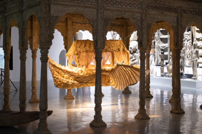 从原住民图腾到数字生成影像：深港双年展 OCAT 分展场呈现一场跨文明的对话实验