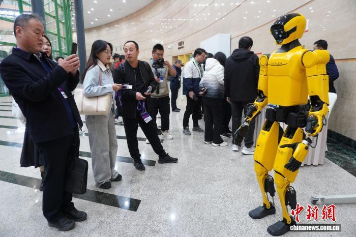 2025传感器大会开幕 人工智能应用亮眼