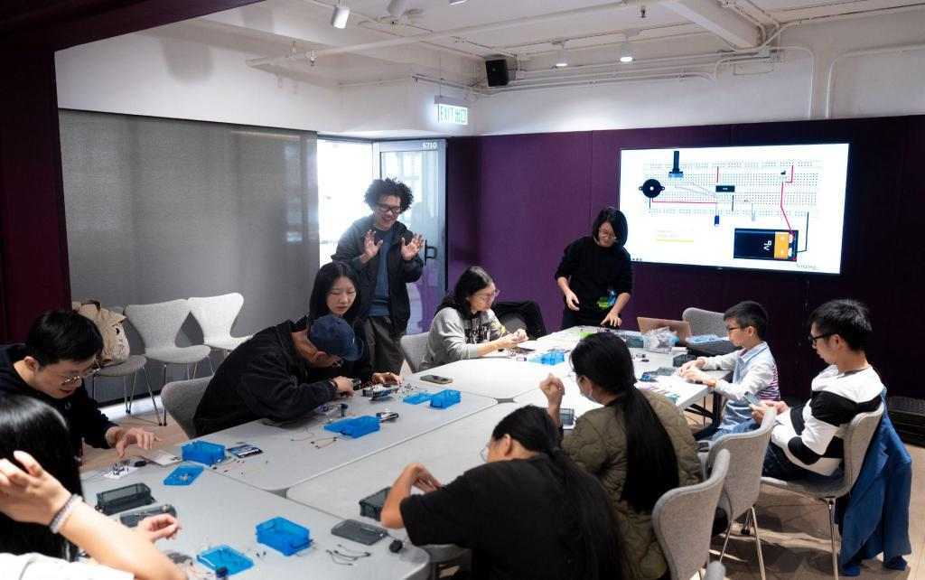 海内外设计师云集香港! 湾区设计盛会“deTour 2025 设计节”在PMQ元创方启幕!