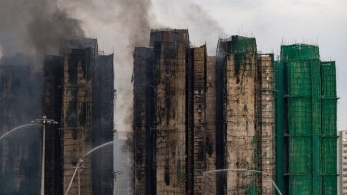 宏福苑7个棚网样本未达阻燃标准,邓炳强:疑有人将不合标准棚网混入使用