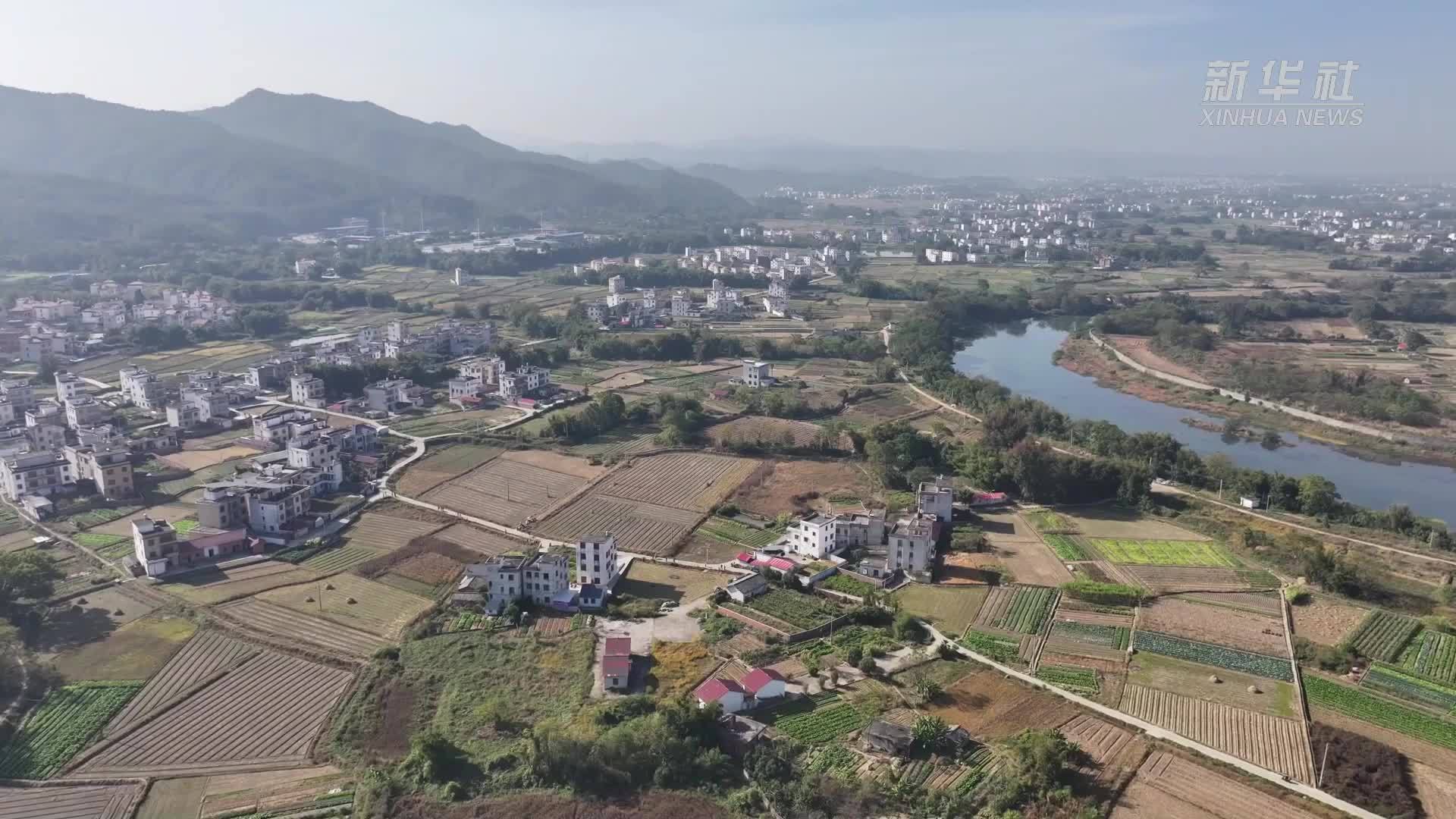 江西大余：冬修水利保粮安 清淤疏浚助春耕