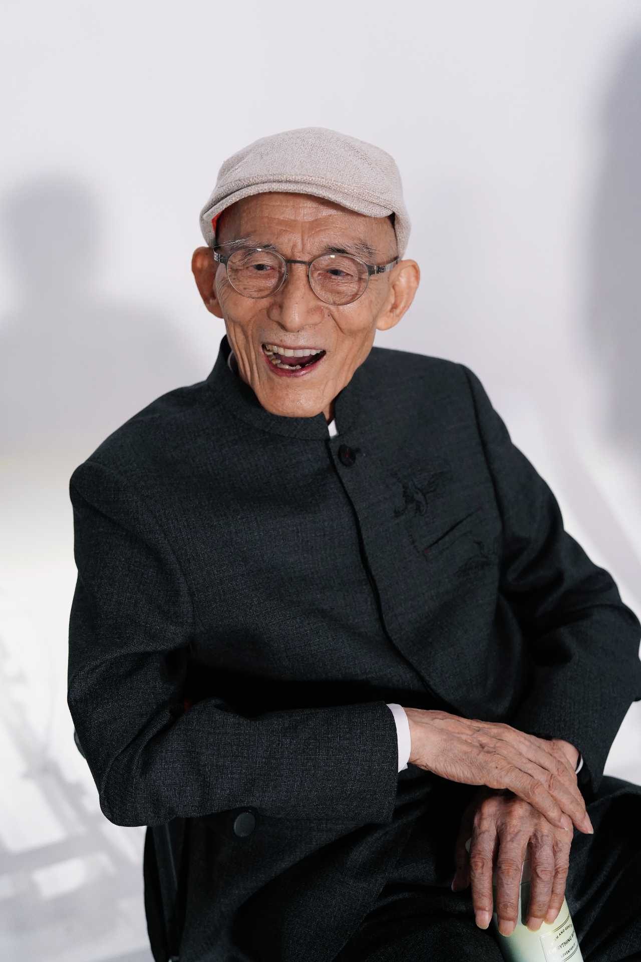 游本昌:济公不是神话,而是一个“人”_凤凰网