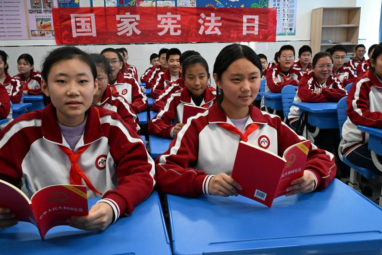 山东即墨：宪法课堂进校园